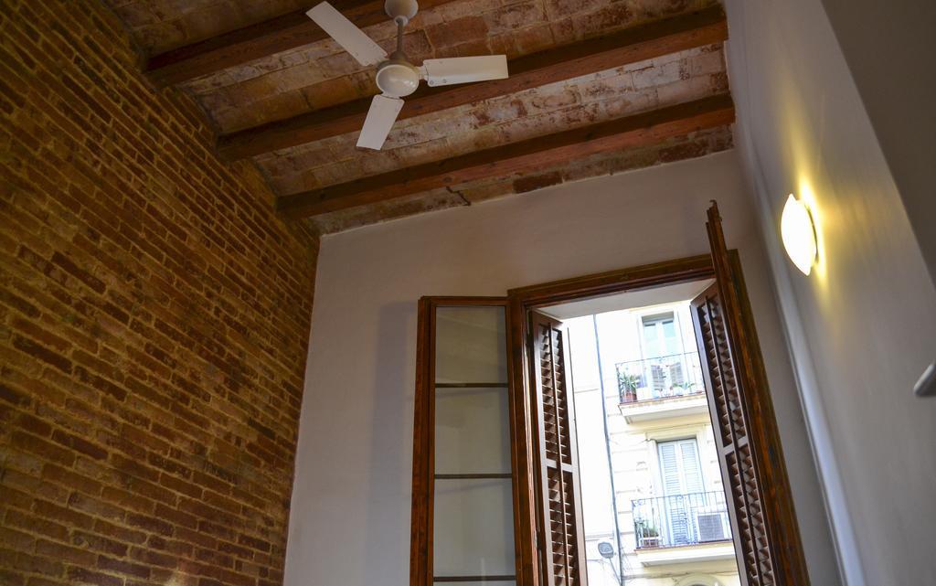 Happy People Plaza Espana Apartments Barcelona Room photo