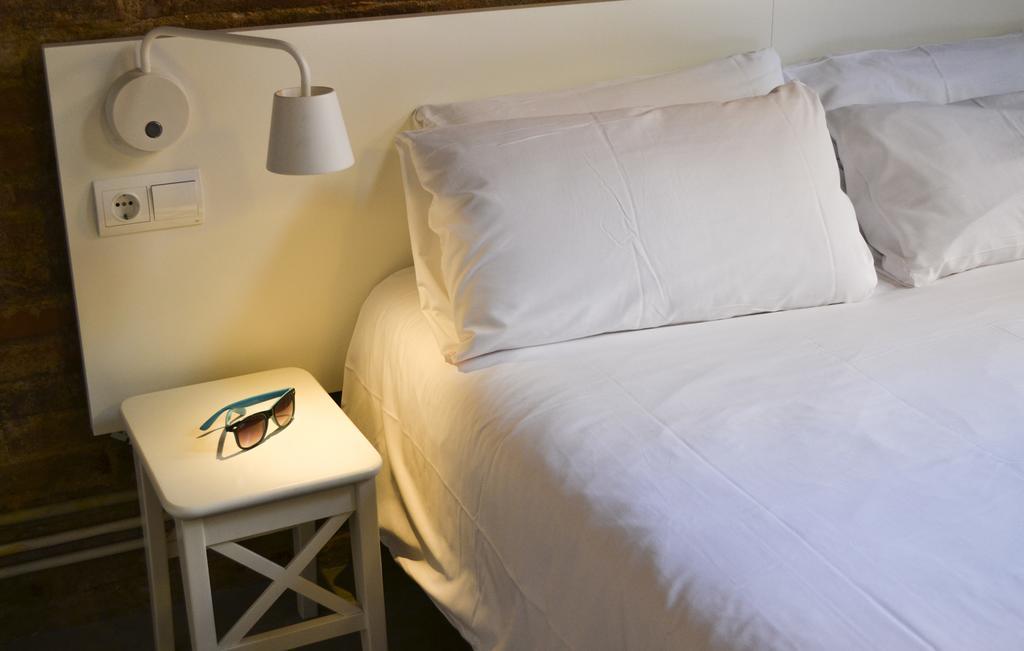 Happy People Plaza Espana Apartments Barcelona Room photo