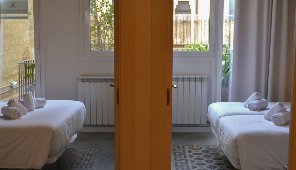 Happy People Plaza Espana Apartments Barcelona Room photo