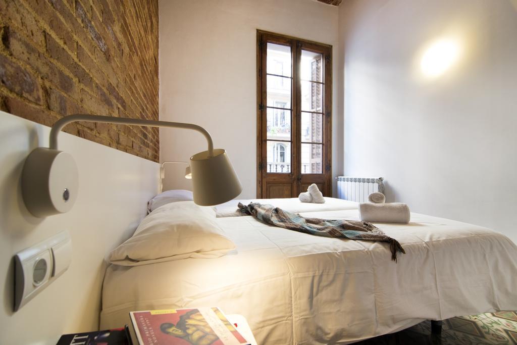 Happy People Plaza Espana Apartments Barcelona Exterior photo