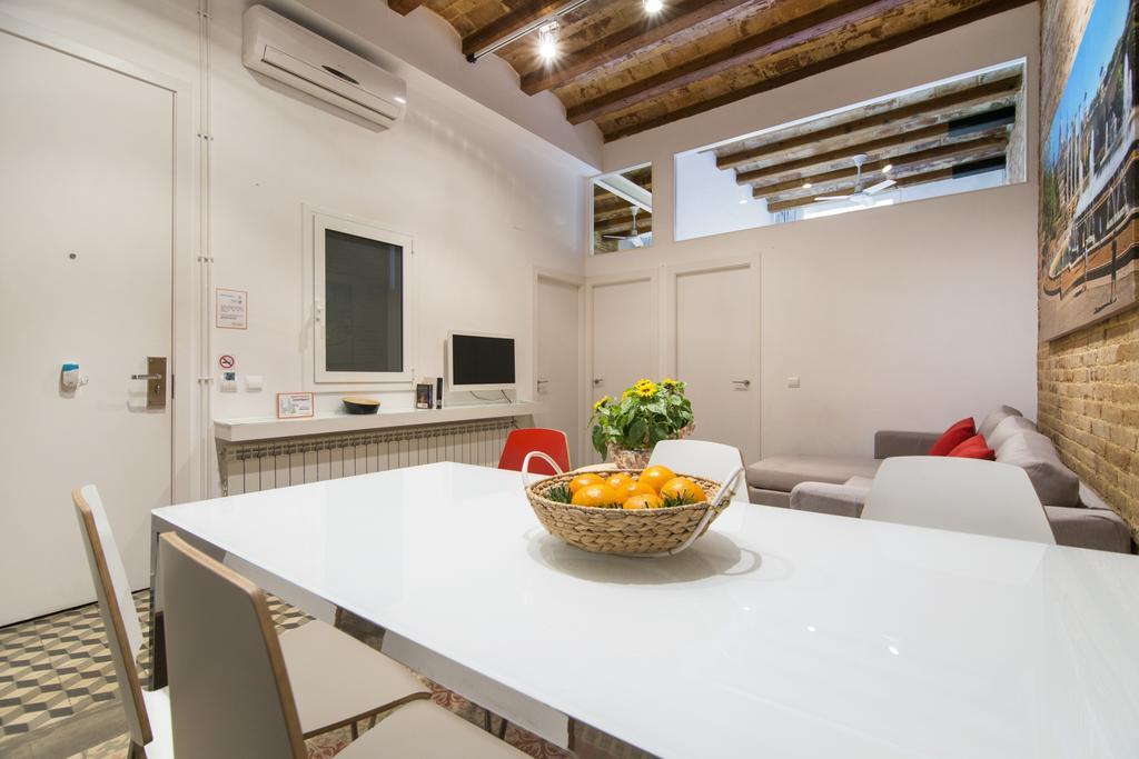 Happy People Plaza Espana Apartments Barcelona Exterior photo